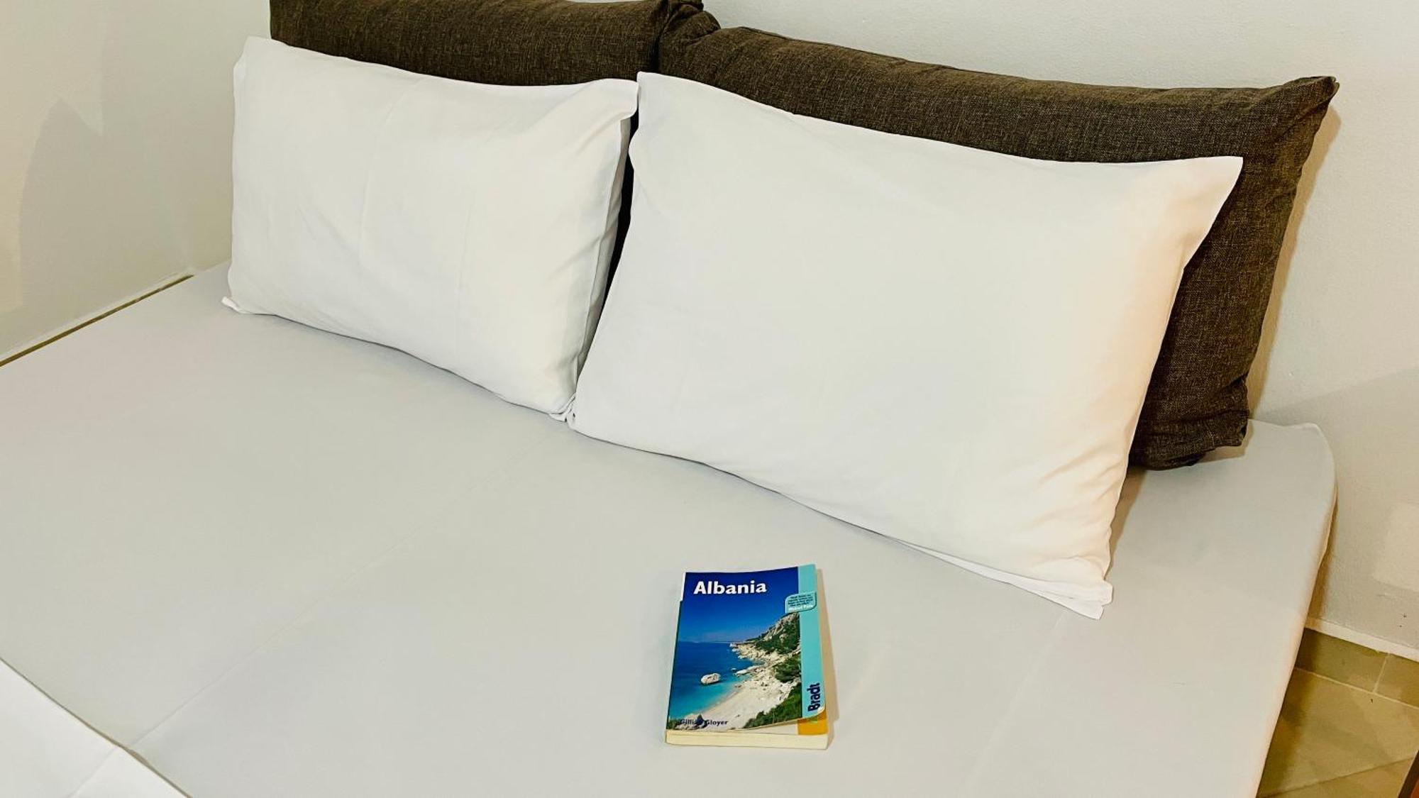 Divjaka Apartments 3 - City Center Ngoại thất bức ảnh
